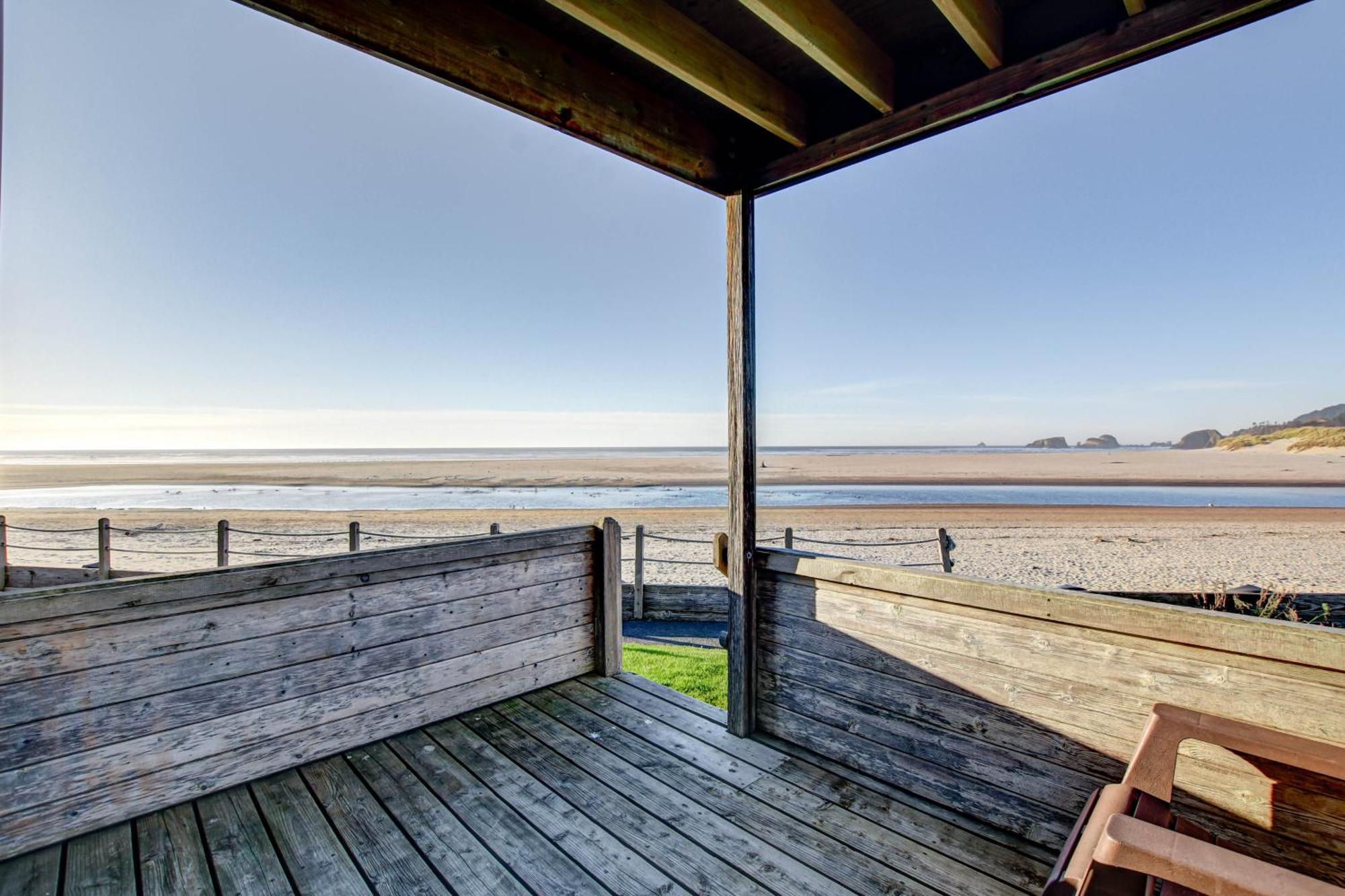 Hotel The Waves Cannon Beach Exterior foto