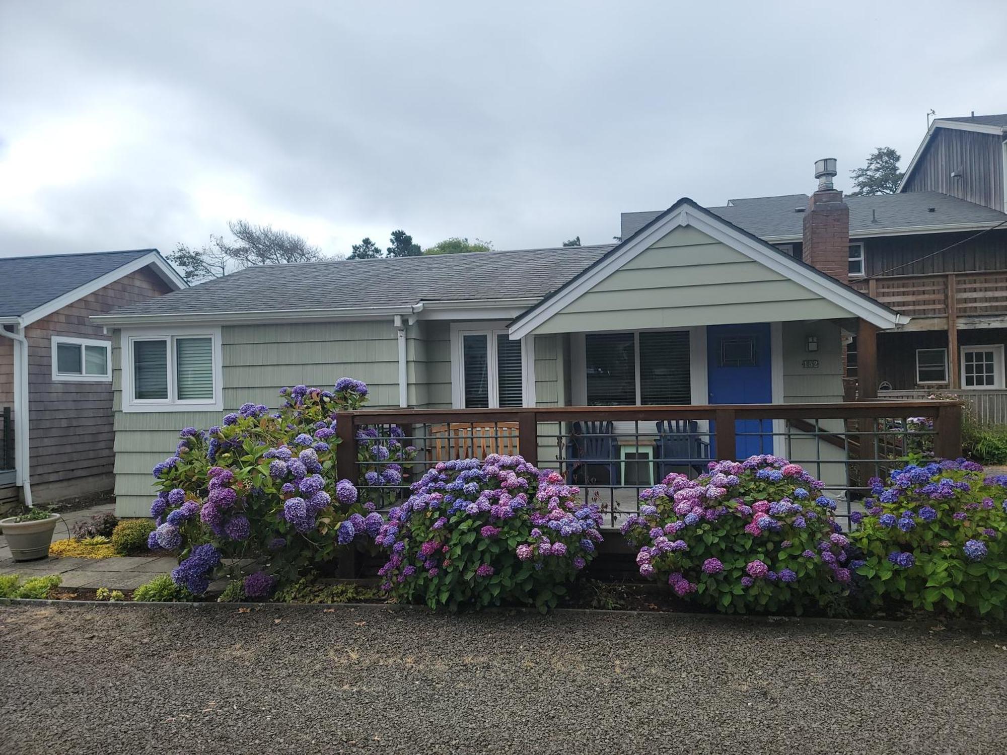 Hotel The Waves Cannon Beach Exterior foto